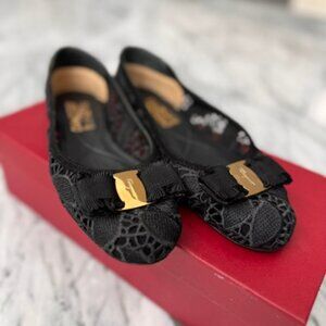 SALVATORE FERRAGAMMO FLATS, 31 (5.5 US)